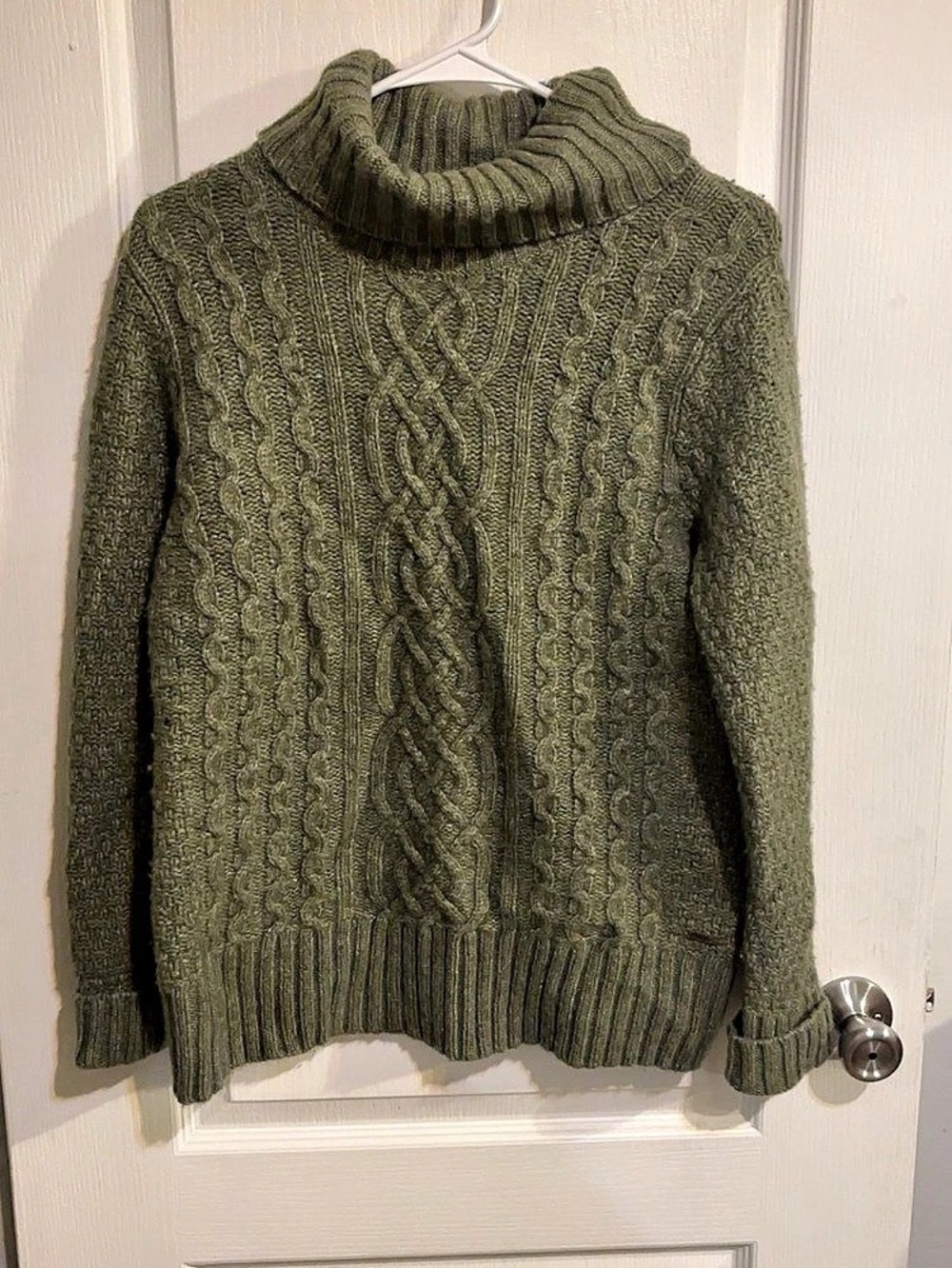 Eddie Bauer Cable Knit Turtleneck Wool Nylon Green Large fisherman Rory Gilmore